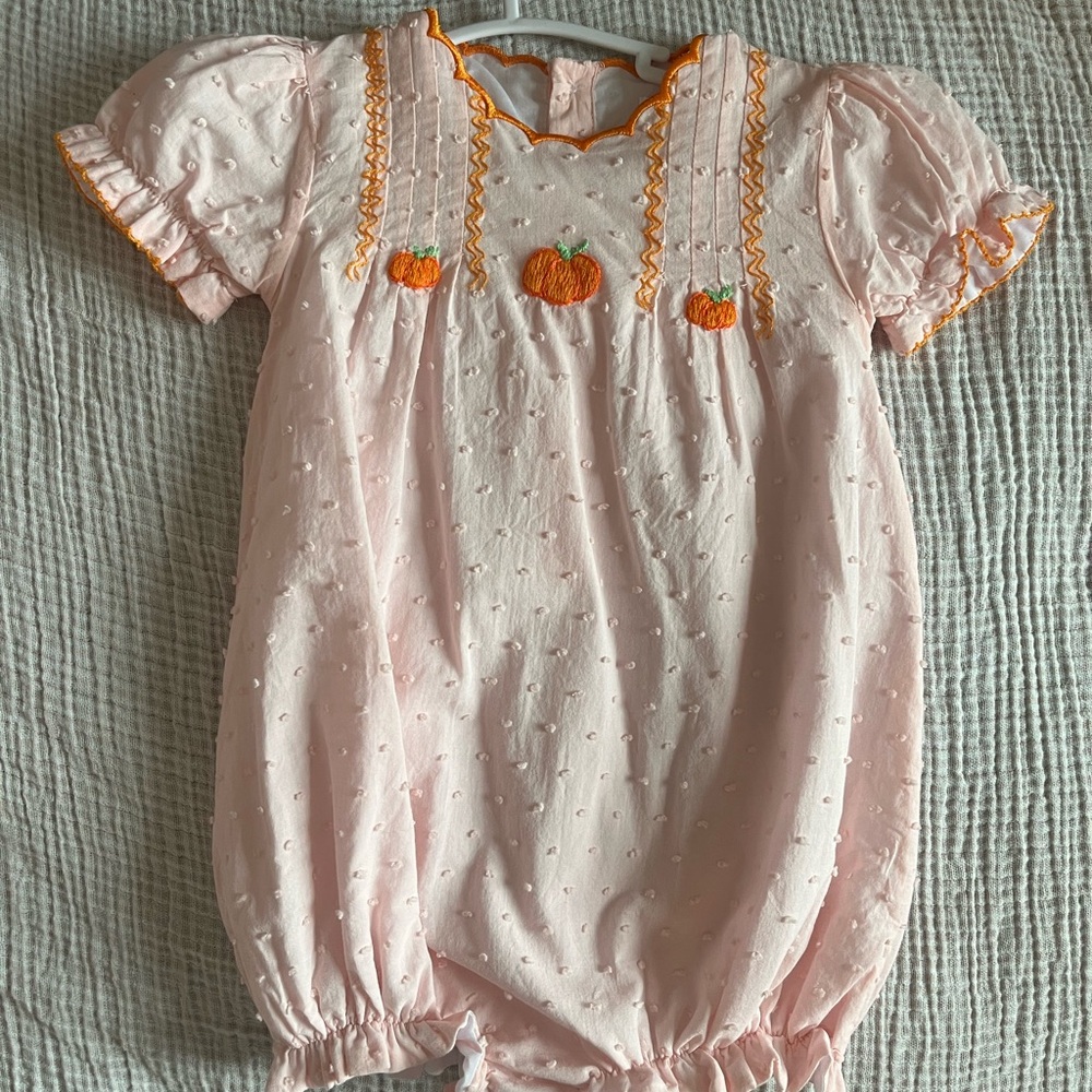 Cecil and Lou Swiss dot pumpkin bubble fall